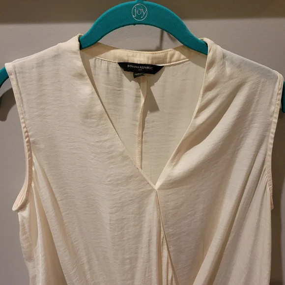 Banana Republic Cream Wrap Shirt Small - Picture 2 of 5
